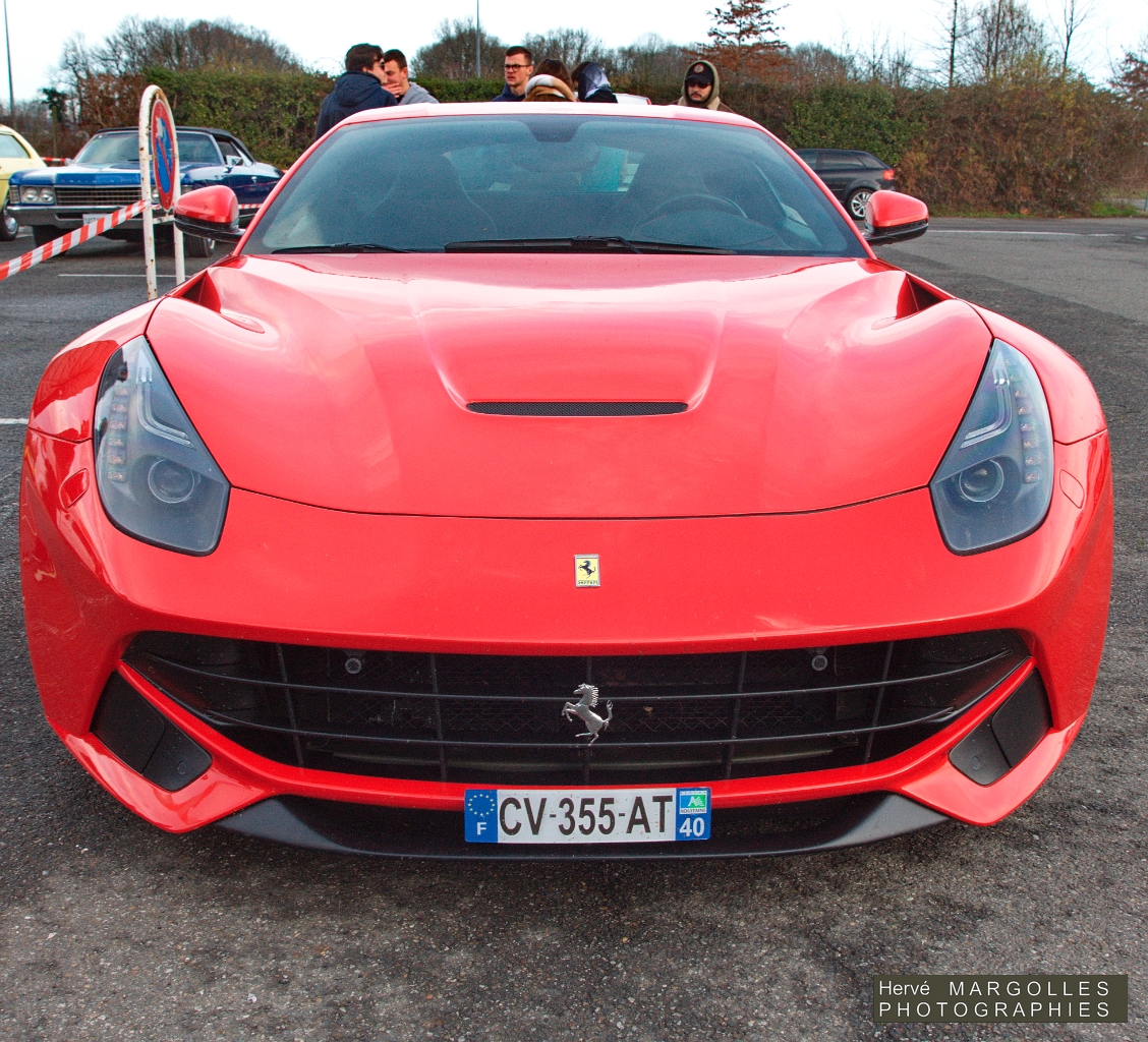 Ferrari F12_04.jpg